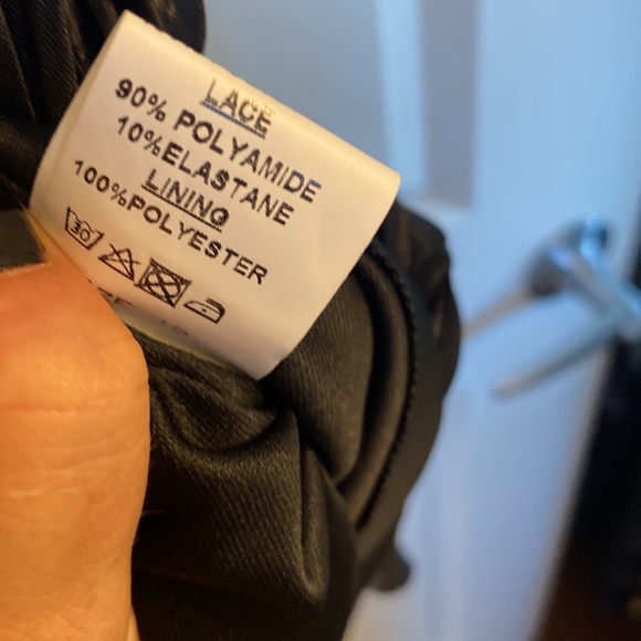 NWT- never worn Black lace & shiny pleats short Aline TFNC Annelise dress small - Picture 8 of 8